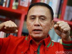 Iwan Bule Wakafkan Hidup untuk Negara Lewat PSSI