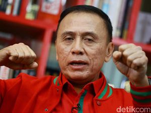 Iwan Bule Wakafkan Hidup untuk Negara Lewat PSSI Iwan Bule Wakafkan Hidup untuk Negara Lewat PSSI