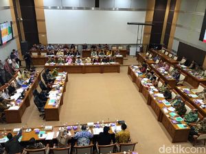 Raker dengan Menag, Anggota Komisi VIII Umbar Penelitian soal Celana Cingkrang Raker dengan Menag, Anggota Komisi VIII Umbar Penelitian soal Celana Cingkrang