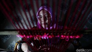 Pesona Kerajinan Tenun Khas Ibu Kota