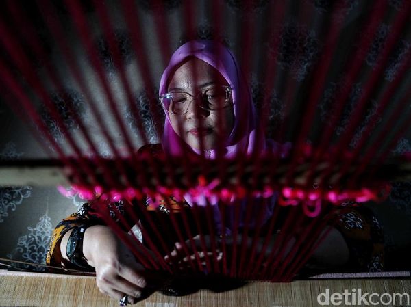 Pesona Kerajinan Tenun Khas Ibu Kota