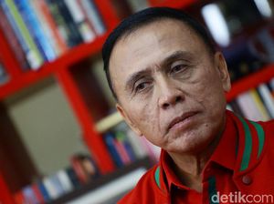 Berlatar Belakang Polisi, Iwan Bule Digadang-gadang Serius Berantas Mafia Bola