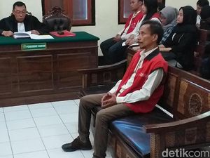 Dituntut 2 Tahun Penjara Kasus Ganja, Hubert Henry Ajukan Rehabilitasi Dituntut 2 Tahun Penjara Kasus Ganja, Hubert Henry Ajukan Rehabilitasi