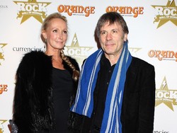 Belum Lama Cerai, Mantan Istri Personel Iron Maiden Meninggal Dunia