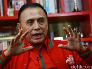 Iwan Bule Buka-bukaan Alasan Pemecatan Simon McMenemy