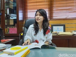 Eksklusif! Mengenal Risa Santoso dan Obsesinya Jadi Rektor Termuda Eksklusif! Mengenal Risa Santoso dan Obsesinya Jadi Rektor Termuda