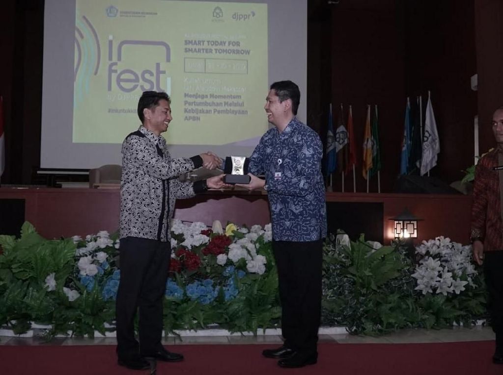 Kemenkeu Ajak Civitas Akademika UIN Alauddin Pahami Pengelolaan APBN Kemenkeu Ajak Civitas Akademika UIN Alauddin Pahami Pengelolaan APBN