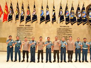 Kunjungan Perdana, Kapolri Idham Aziz Sambangi Markas TNI AL