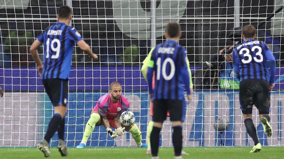 Kyle Walker tampil apikl sebagai kiper dadakan Manchester City (Foto: Reuters/Carl Recine)