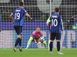 Jadi Kiper Dadakan, Walker Selamatkan City dari Kekalahan