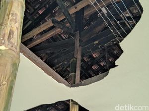 Atap SDN di Ponorogo Ditopang Bambu, Dindik Upayakan Perbaikan 2020 Atap SDN di Ponorogo Ditopang Bambu, Dindik Upayakan Perbaikan 2020