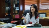 Potret Risa Santoso, Rektor Cantik Termuda di Indonesia