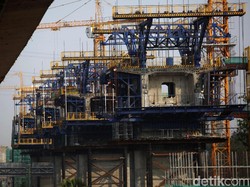 Sekolah Digusur Proyek Kereta Cepat, Siswa Numpang Belajar di Aula Desa