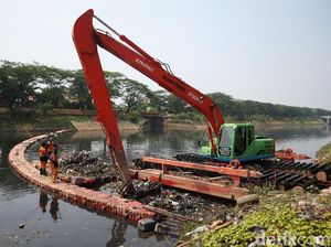 Antipasi Banjir, Sampah KBT Dikeruk