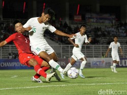 2 Gol berhasil dicetak, salah satunya lewat titik putih.