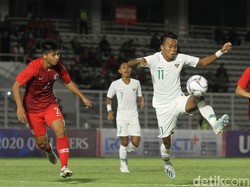 Gol pertama Indonesia dibukukan oleh Bagas Kaffa pada menit ke-24. Dia meneruskan umpan David Maulana. Fajar Fathur Rachman menggandakan keunggulan Indonesia pada menit ke-30, umpan Mochammad Supriadi yang menjadi awalnya.