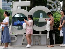 Dapat Frekuensi 2,3 GHz, Smartfren dan Tri Siap Gelar 5G