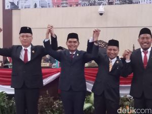 Pimpinan DPRD Medan Resmi Dilantik Pimpinan DPRD Medan Resmi Dilantik