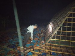 Hujan dan Angin Kencang Landa Ngawi, 5 Rumah Rusak dan 1 Orang Luka