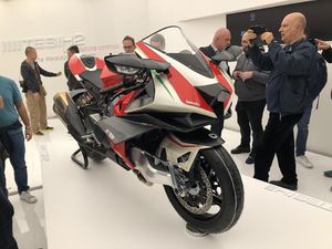 Join dengan Kawasaki, Bimota Pamer Moge Bermesin Supercharged