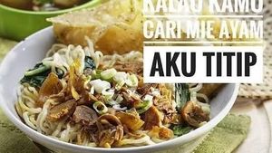 Penggemar Mie Ayam, Yuk Intip Dulu Meme Makanan Favoritmu!