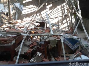 Ini Alasan Dua Kontraktor Kurangi Kualitas Bahan Hingga SDN Gentong Ambruk Ini Alasan Dua Kontraktor Kurangi Kualitas Bahan Hingga SDN Gentong Ambruk