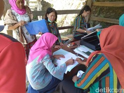 Ramai-ramai Warga Kawasan Rawan Bencana Merapi Arsipkan Surat Penting