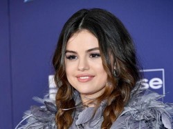 Ikuti Jejak Kylie Jenner, Selena Gomez Rilis Kosmetik