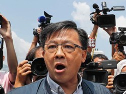 Manusia Sampah, Penusukan Politisi Juga Terjadi di Hong Kong