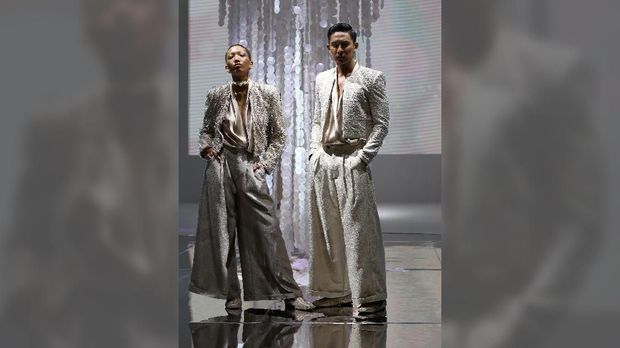 Di Balik Kilau Gaun Malam Ivan Gunawan