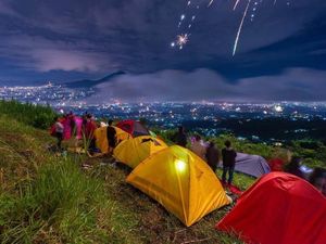 Panorama Alam Cantik di Bukit Alesano