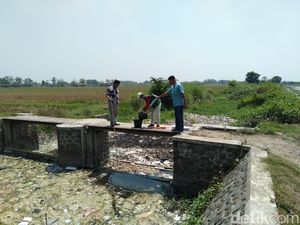 Sungai Ledeng di Mojokerto Diduga Tercemar Limbah dari 14 UKM Ini