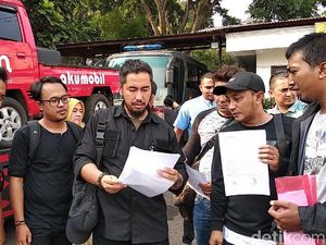 Didampingi Sunan Kalijaga, 10 Korban Penipuan Akumobil Lapor Polisi Didampingi Sunan Kalijaga, 10 Korban Penipuan Akumobil Lapor Polisi