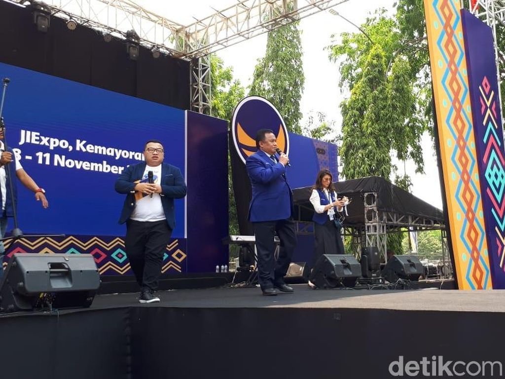 Buka Pasar Restorasi, Rachmat Gobel: NasDem Komitmen Dorong UKM-IKM Buka Pasar Restorasi, Rachmat Gobel: NasDem Komitmen Dorong UKM-IKM