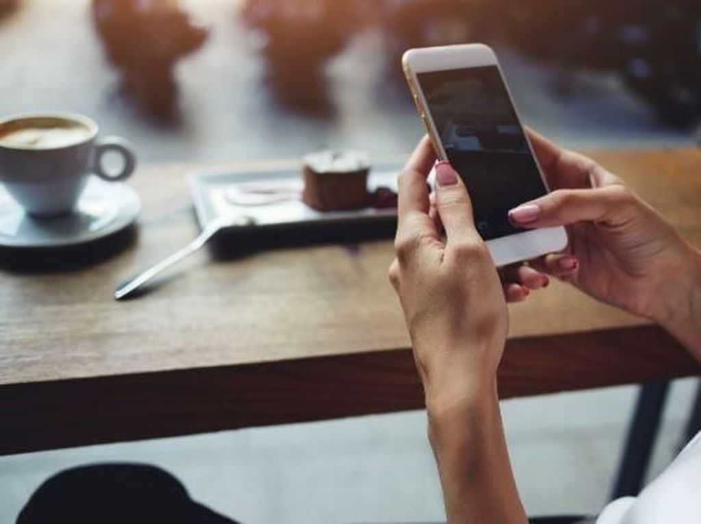 Super Murah, Puas Teleponan dan Internetan Cuma Rp11 Super Murah, Puas Teleponan dan Internetan Cuma Rp11