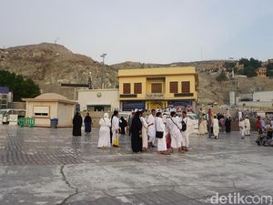 Rangkaian Umrah Usai, Marbut-Majelis Taklim DKI Kunjungi Tempat Lahir Nabi Rangkaian Umrah Usai, Marbut-Majelis Taklim DKI Kunjungi Tempat Lahir Nabi
