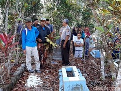 Kata Saksi dan Polisi soal Makam-makam yang Digali di Bagian Kepala