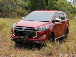 Jelang Innova Hybrid Meluncur, Simak Harga Kijang Innova Bekas