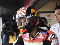 Zarco Bidik Posisi Lorenzo di Repsol Honda