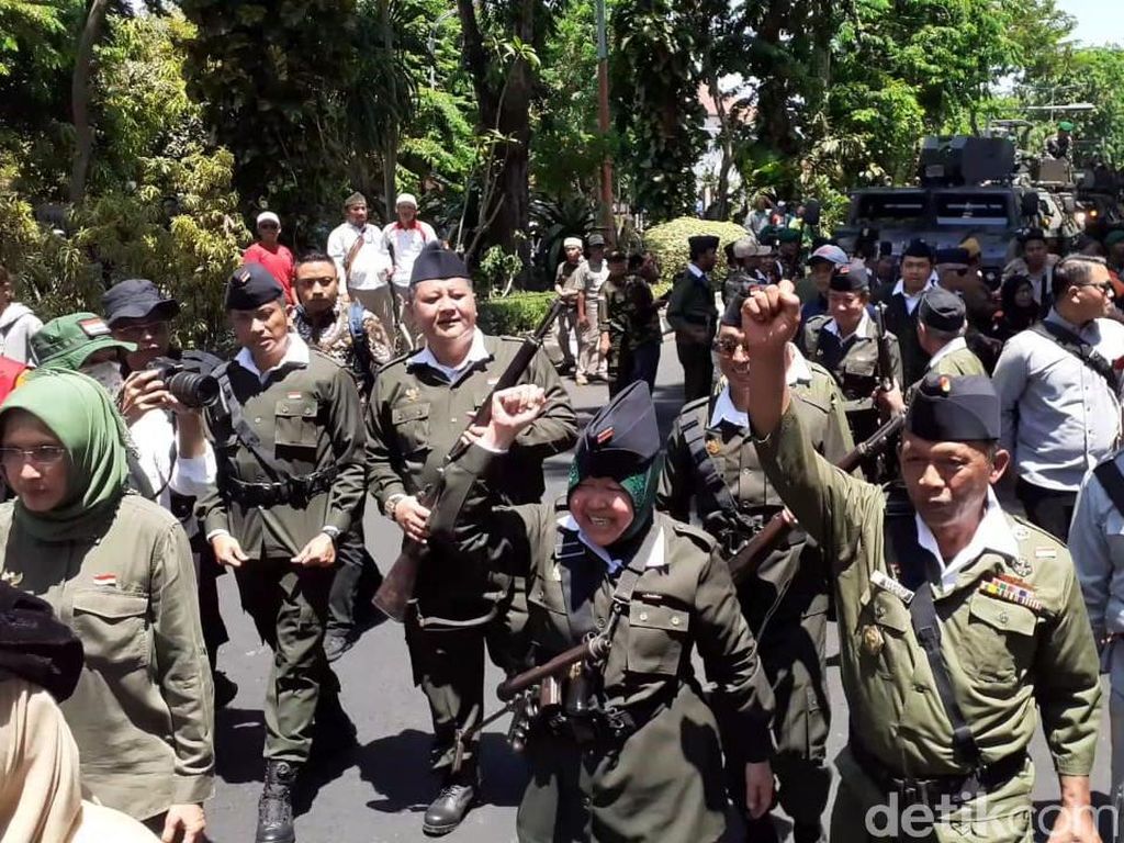 Parade Juang Ingatkan Bersatunya Bangsa Indonesia Melawan Penjajah Parade Juang Ingatkan Bersatunya Bangsa Indonesia Melawan Penjajah