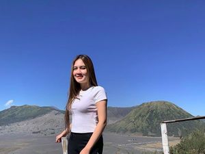 Foto: Cantiknya Nella Kharisma dan Wisata Indonesia