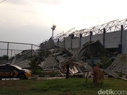 Atap Stadion Bola Ambruk, Warga Masih Bisa Olahraga di SOR Arcamanik