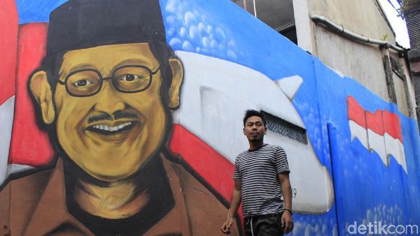 Semarak Hari Pahlawan Lewat Seni Mural di Cimahi
