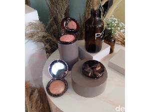 Pixy Hadirkan Make It Glow Series, Lipstiknya Bikin Bibir Lembut