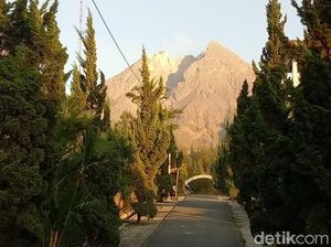 Warga Lereng Merapi Klaten Tak Dengar Dentuman Seperti di Sleman Warga Lereng Merapi Klaten Tak Dengar Dentuman Seperti di Sleman