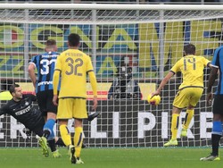 Pada pertandingan yang dihelat di Giuseppe Meazza, Minggu (10/11/2019) dini hari WIB, Verona unggul duluan di babak pertama lewat penalti Valentin Verre.
