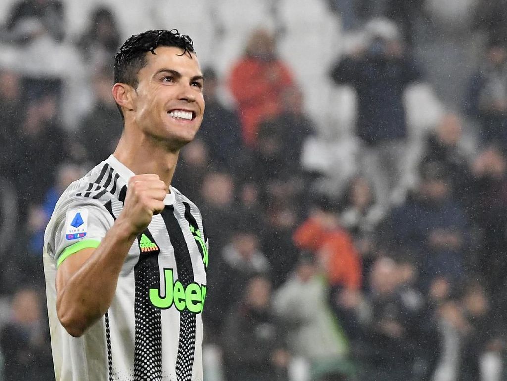 10 Seleb Berbayaran Instagram Tertinggi Selama 2019, Ronaldo Hingga Neymar 10 Seleb Berbayaran Instagram Tertinggi Selama 2019, Ronaldo Hingga Neymar