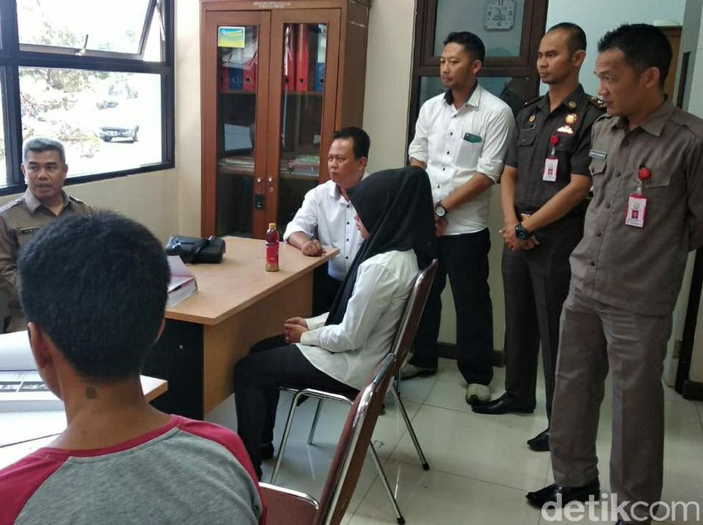 Kasus Gangbang Biduan Dangdut Segera Disidang Kasus Gangbang Biduan Dangdut Segera Disidang