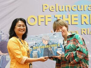 Alasan Ria SW Pilih Surabaya untuk Rilis Perdana Off the Record 2 Alasan Ria SW Pilih Surabaya untuk Rilis Perdana Off the Record 2