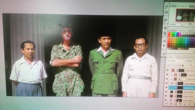 Sosok di Balik Tukang Pulas Foto Jadul yang Viral Ternyata Polisi